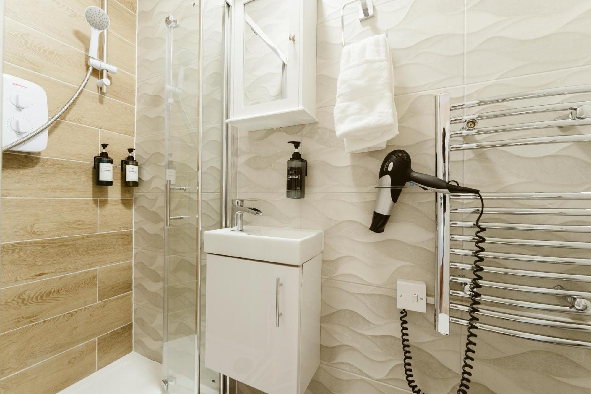 West Drayton Self Contained Studios Экстерьер фото