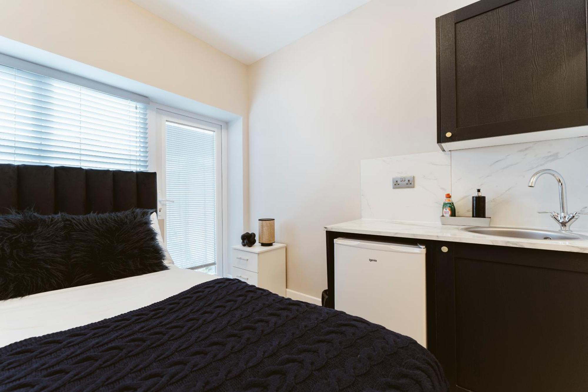 West Drayton Self Contained Studios Экстерьер фото