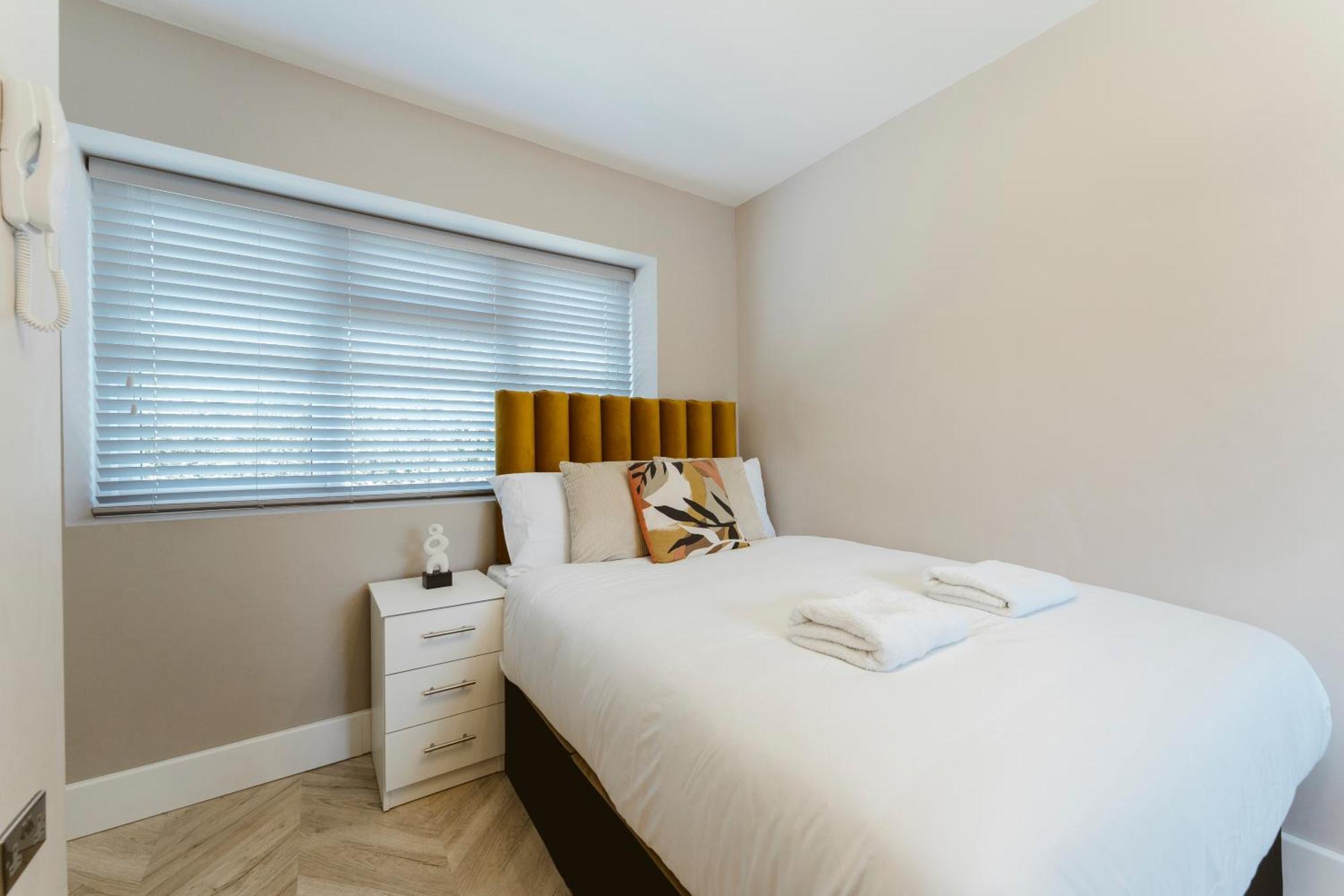West Drayton Self Contained Studios Экстерьер фото