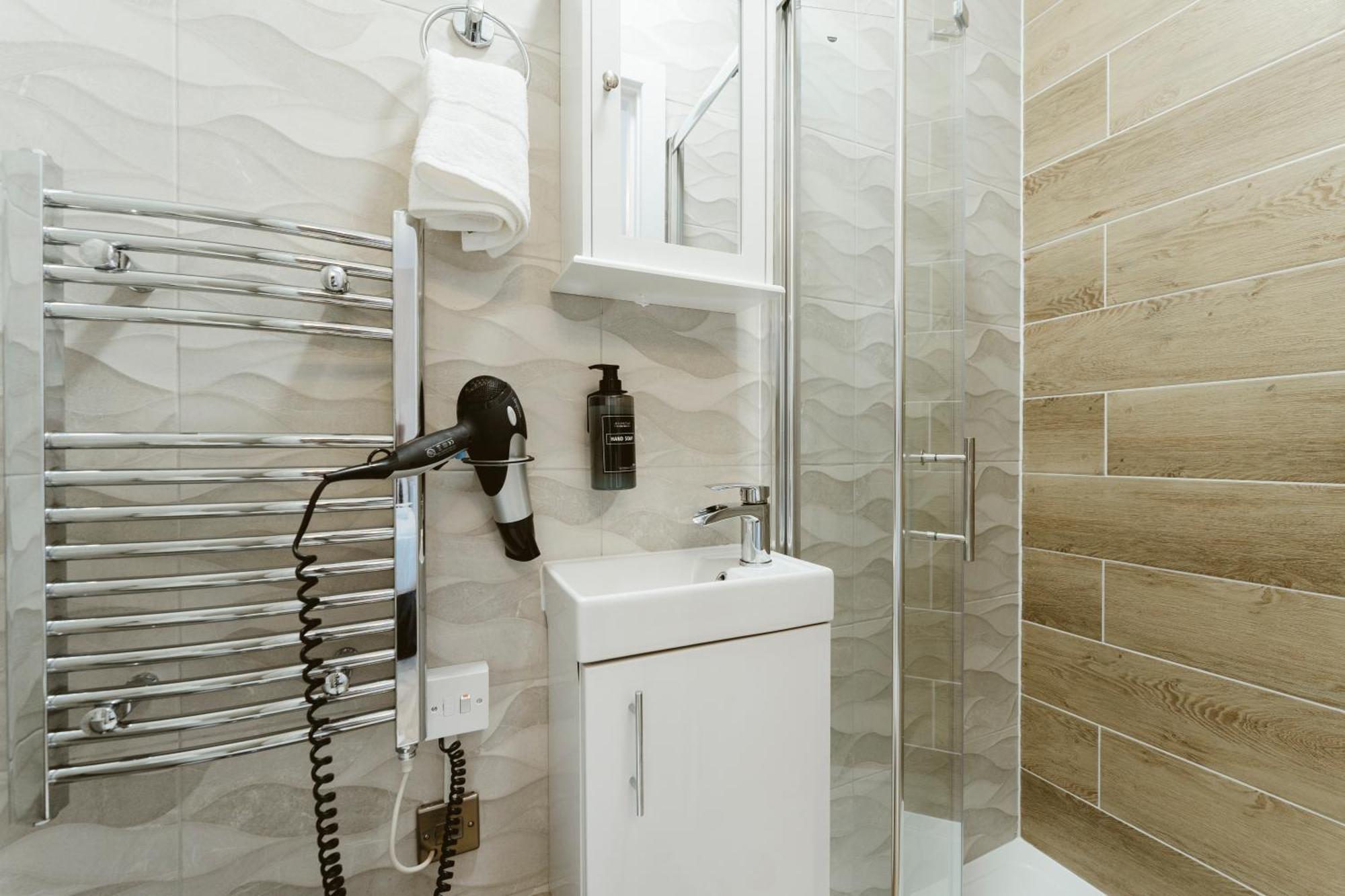 West Drayton Self Contained Studios Экстерьер фото